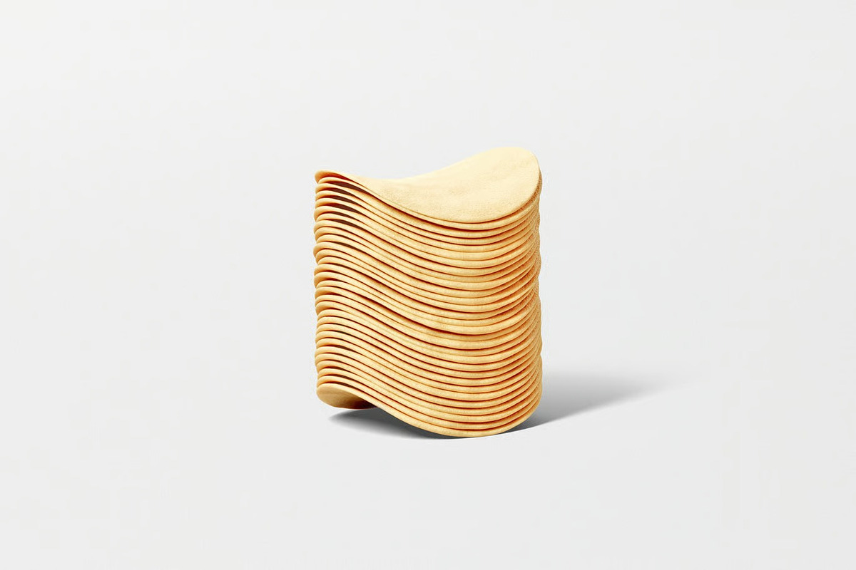 Chips Can Mockup, a Packaging Mockup by zpackcreative (Photo 2 of 4)
