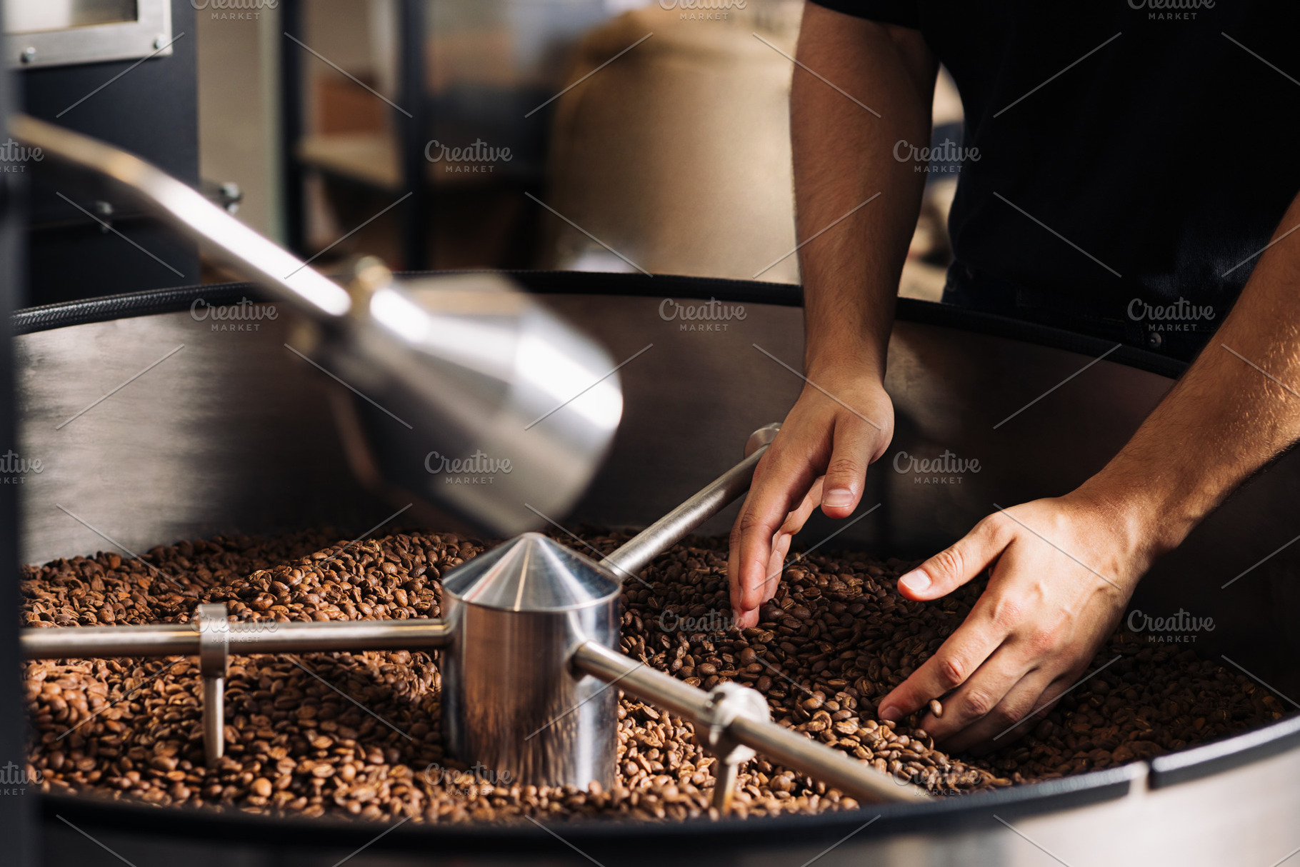 The hands of a male employee wanted, a Food & Drink Photo by Artem Varnitsin