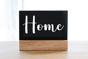 Holiday, a Handwritten Font by FreshTypeINK (Thumbnail 2 of 8)