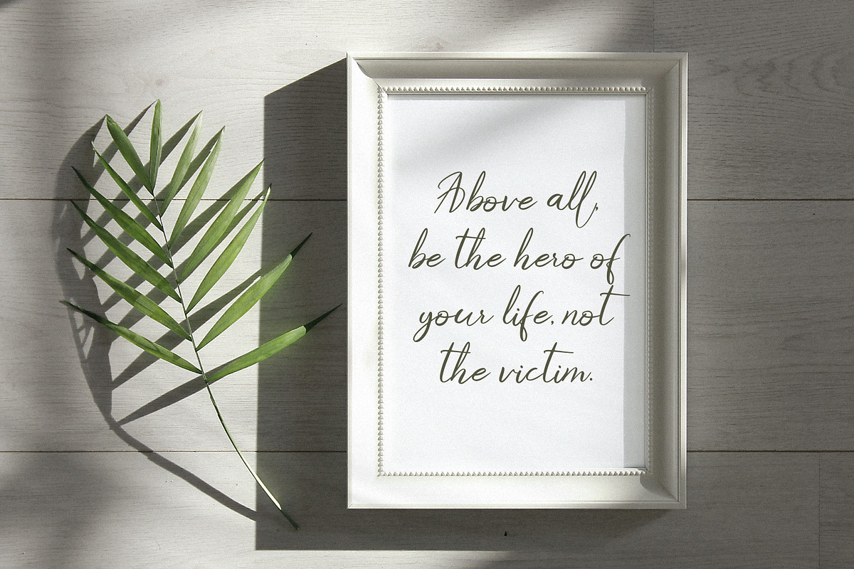 Jhelysta, a Font by Goresan Studio (Photo 7 of 15)