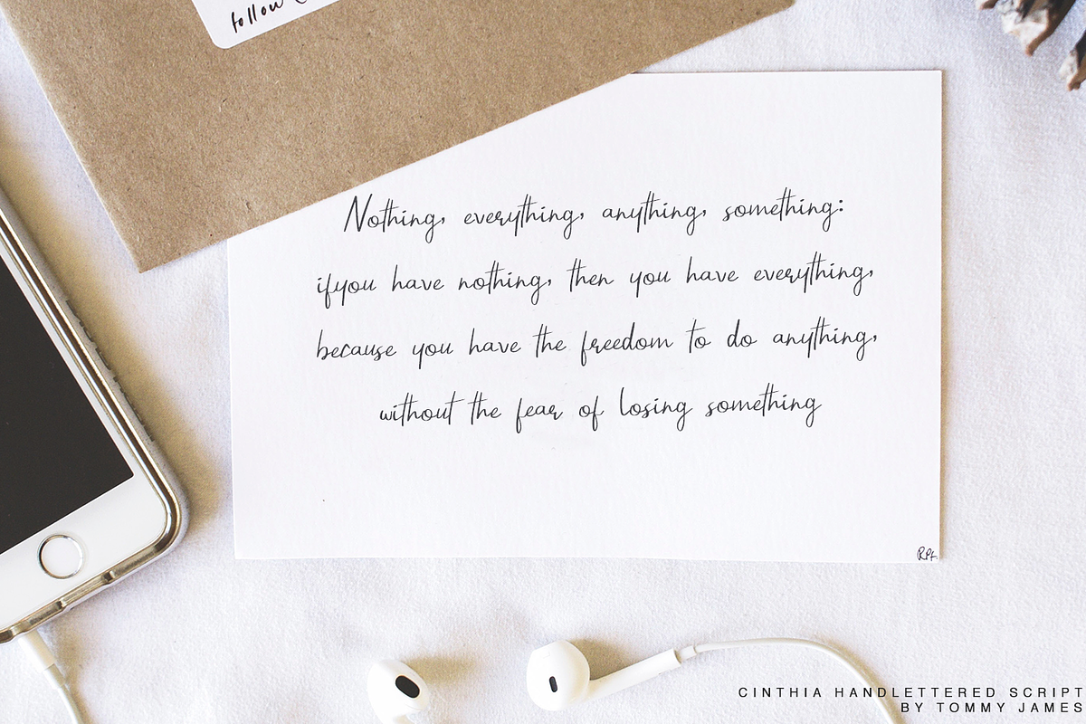 Cinthia Font preview 5