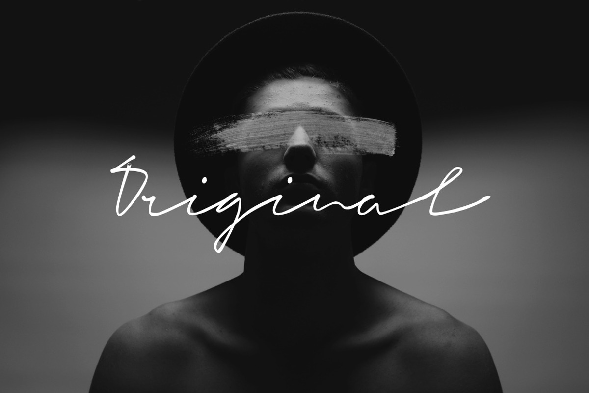 Signeton Signature Font preview 8