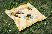 Cute Bee Clipart Set Sweet Honey, an Animal Illustration by Vaniuta_Art (Thumbnail 2 of 3)