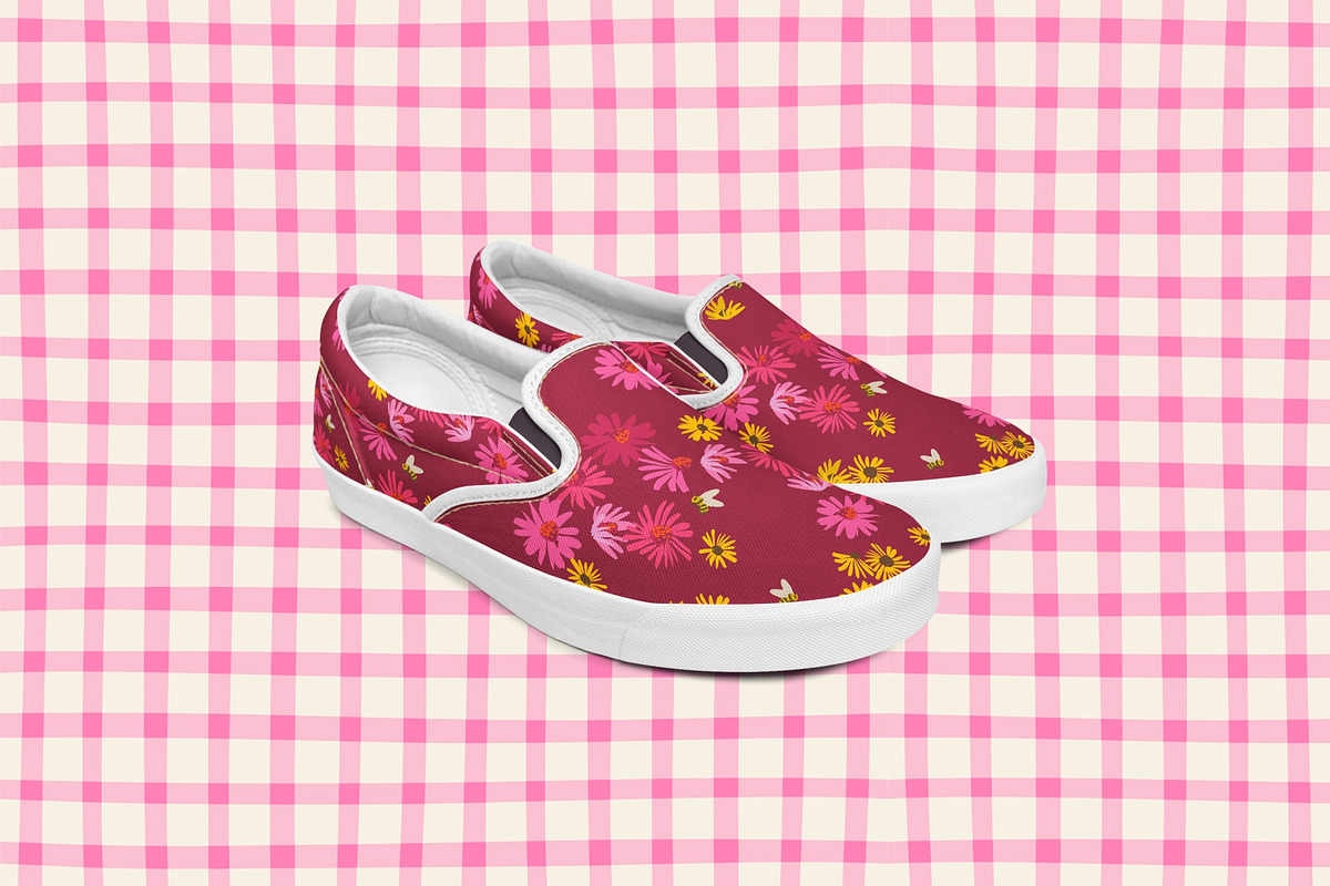 Honey Meadow. 16 seamless patterns, a Pattern Graphic by Nadia Grapes (Photo 2 of 7)