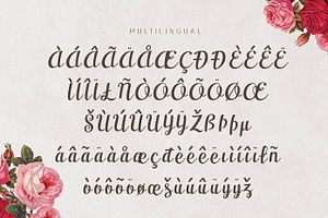 Casseron - Lovely Script Typeface