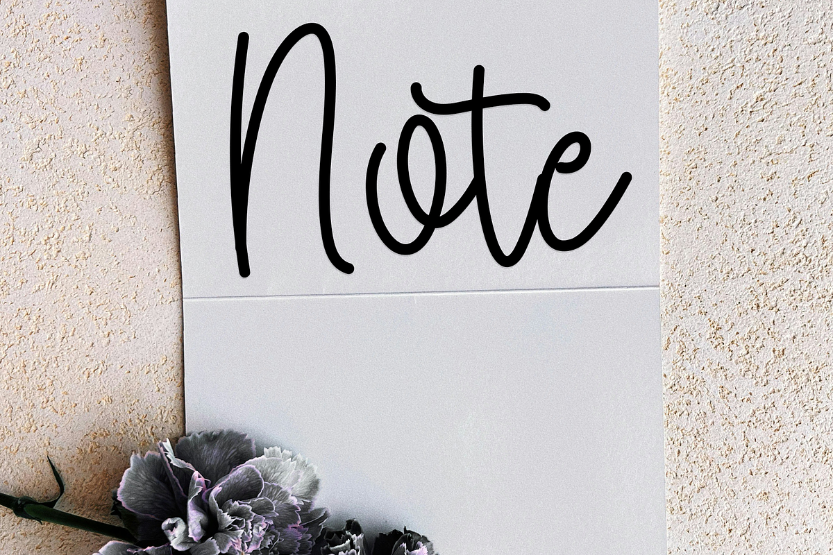 Dubbing, a Handwritten Font by InermediaSTUDIO (Photo 5 of 7)