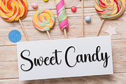 Outfit | Script Font, a Handwritten Font by Scratchones (Thumbnail 5 of 9)