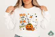 Funny Halloween Goose PNG, a Seasonal Illustration by Craft Nest (Thumbnail 2 of 3)