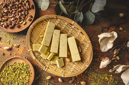 Vegan white chocolate fudge, a Photo by Grafvision photography