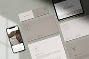 Botanical Logo kit, a Branding & Logo Template by Davide Bassu (Thumbnail 3 of 13)