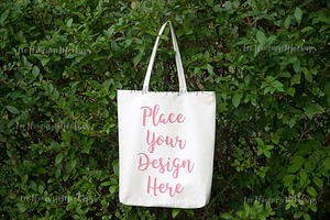 Tote bag mockup containing tote bag mockup, fabric, and background