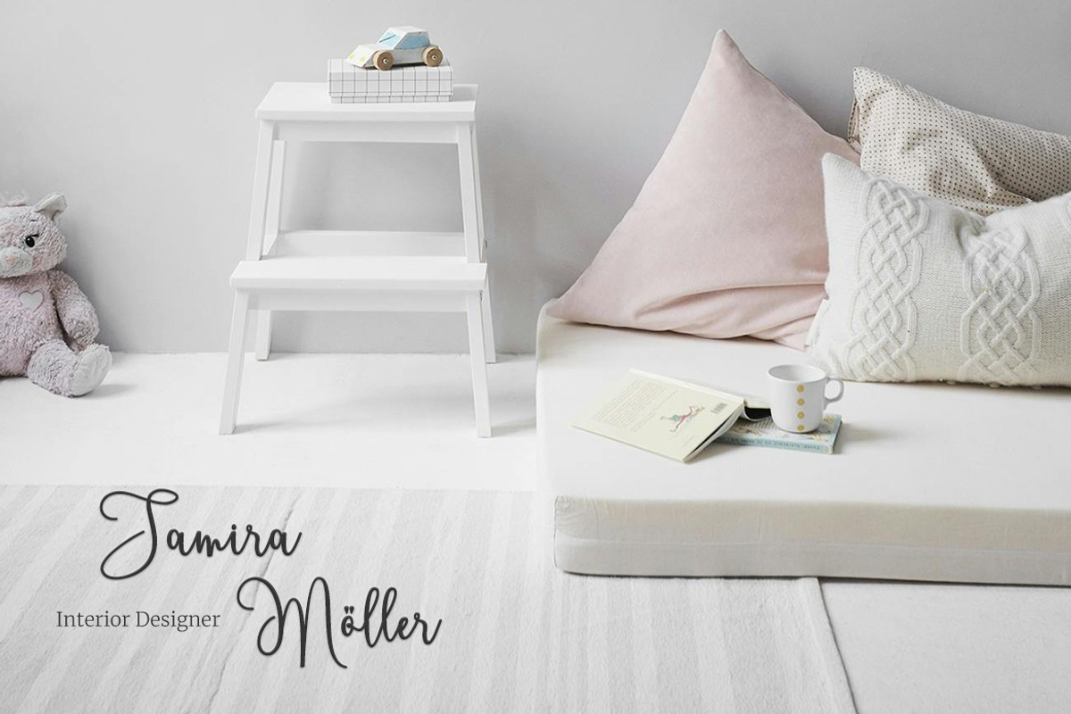 LovelyLine Handwritten Script Font, a Handwritten Font by UX Dummy (Photo 2 of 7)