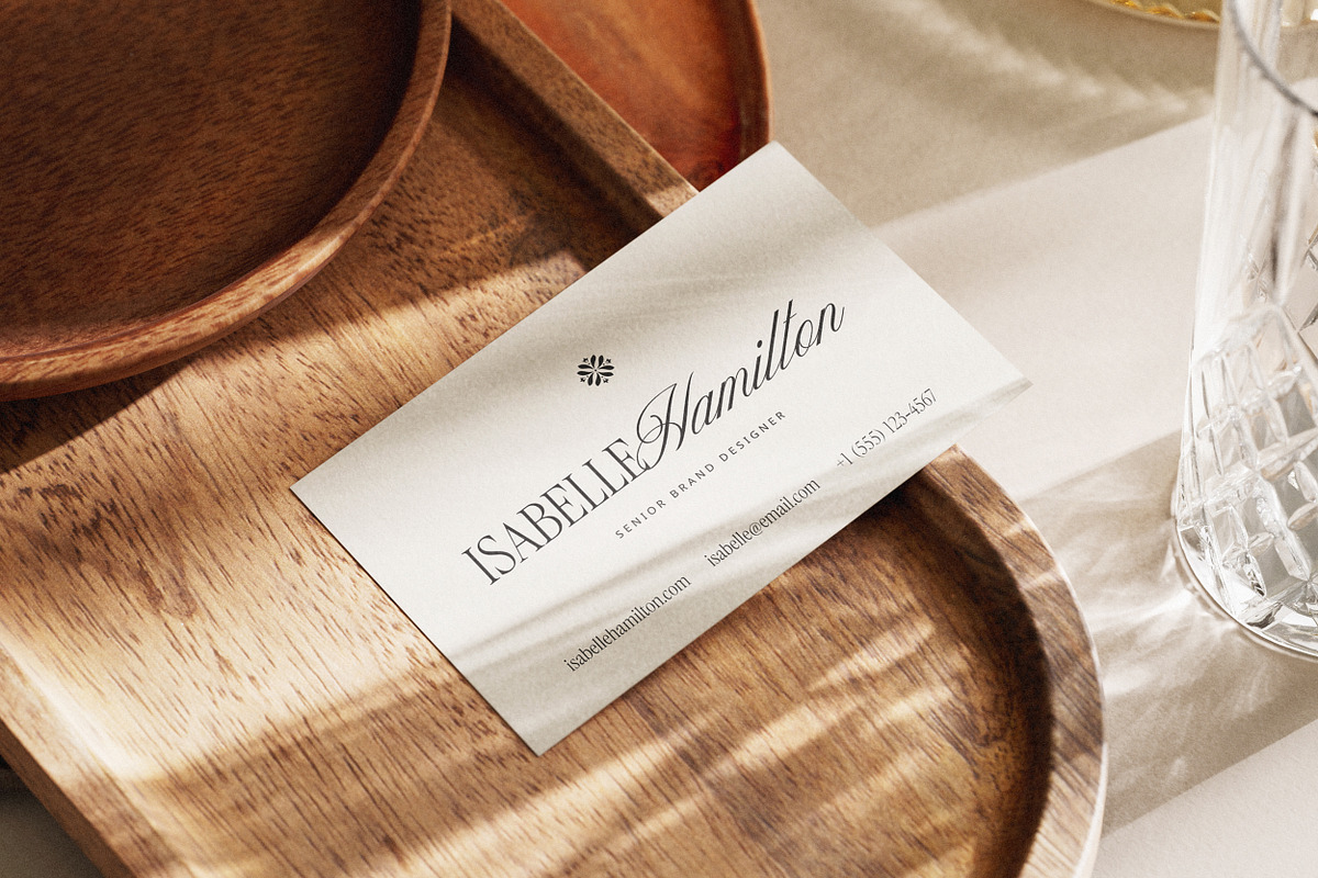 Darline Font Duo, a Script Font by Davide Bassu (Photo 11 of 18)