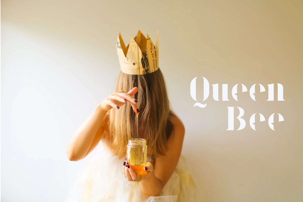 Kingly Font preview 8