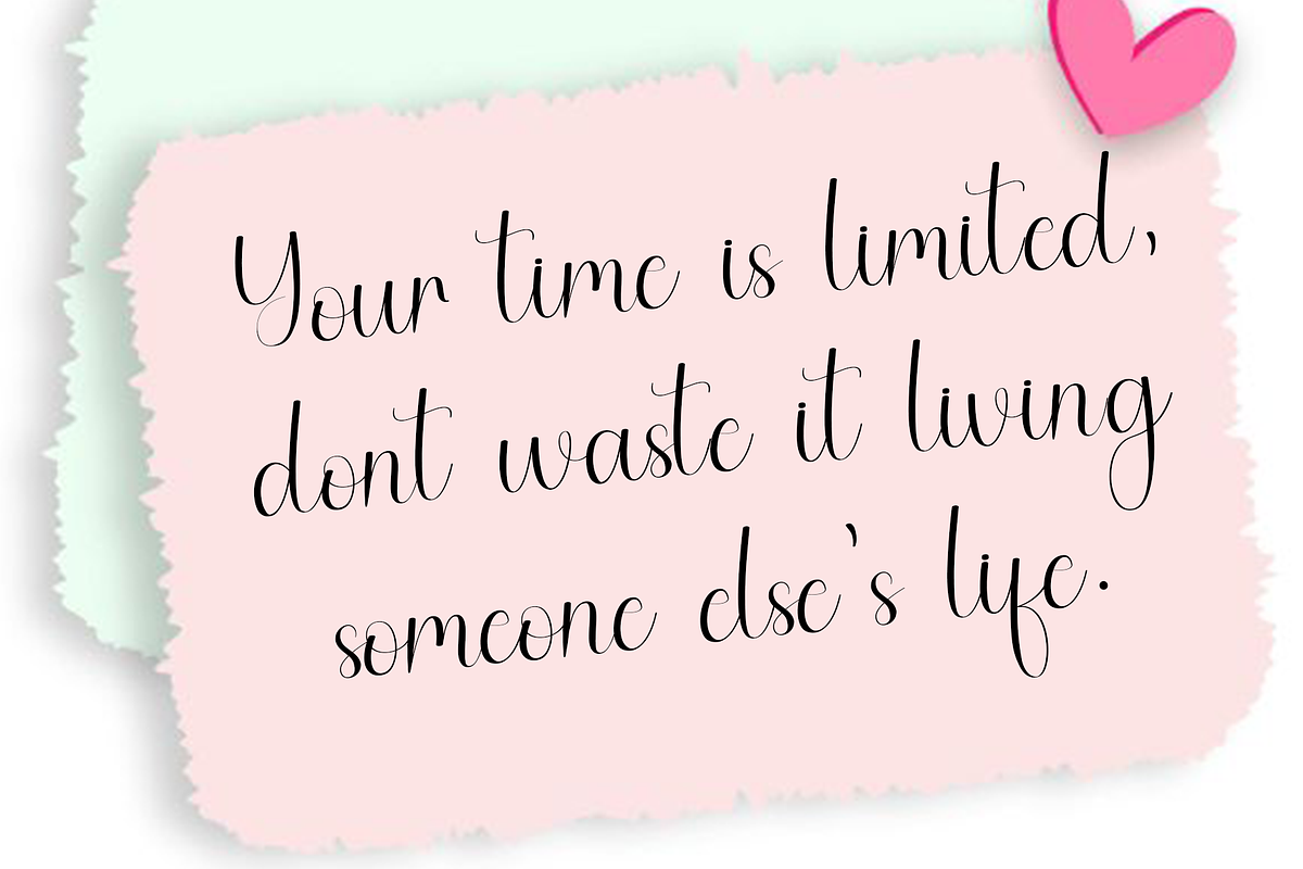Writing, a Handwritten Font by InermediaSTUDIO (Photo 2 of 8)