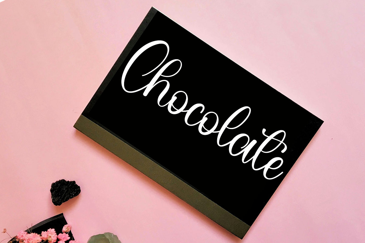 Couple Romantic, a Handwritten Font by FreshTypeINK (Photo 5 of 8)