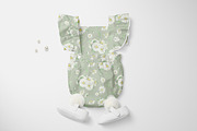 Daisy Patterns for fabric, a Pattern Graphic by Olga Koelsch (Thumbnail 2 of 15)
