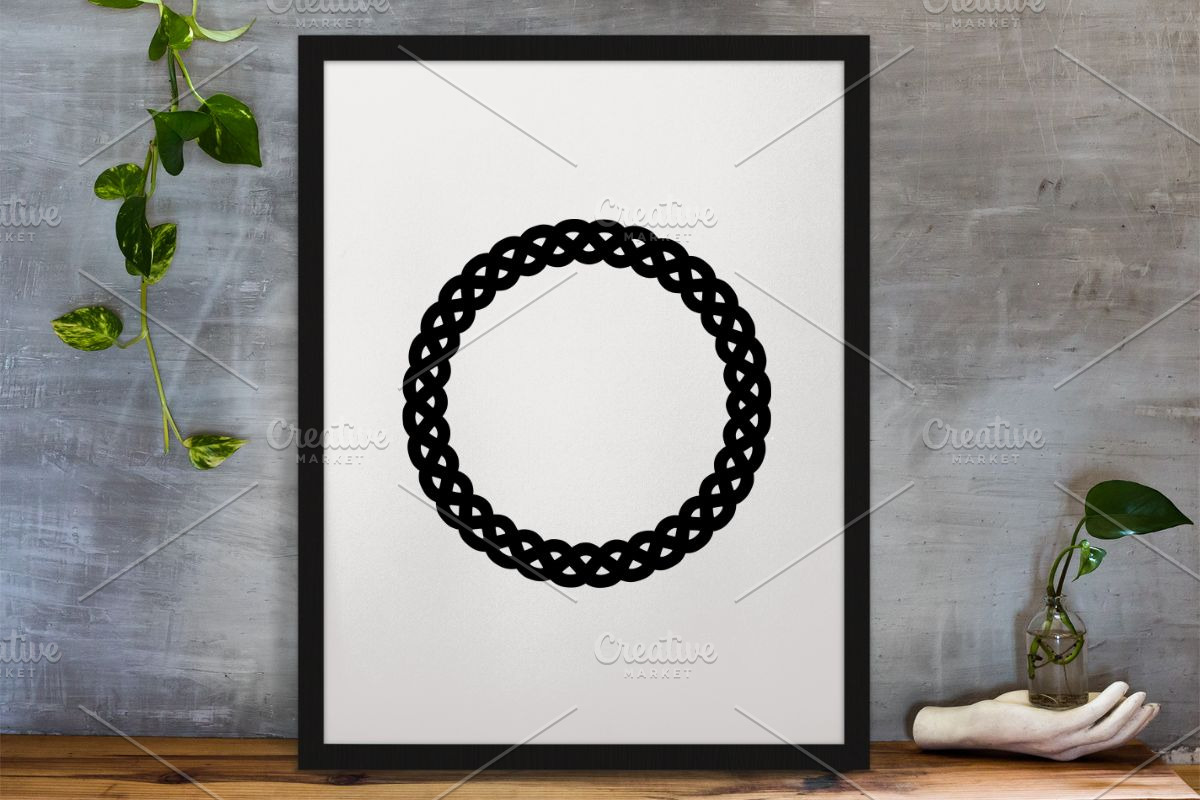 Circle Silhouette SVG, an Object Illustration by newminddesign (Photo 3 of 3)