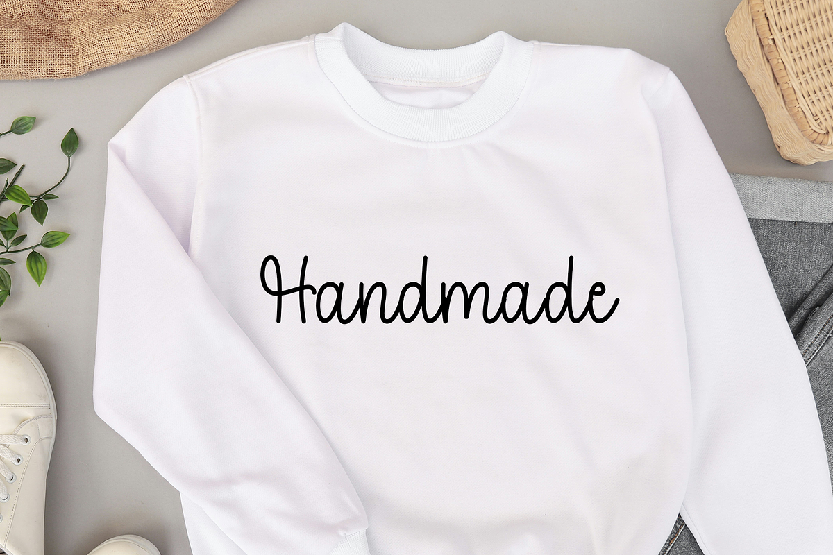 Cute Mom, a Handwritten Font by InermediaSTUDIO (Photo 8 of 8)