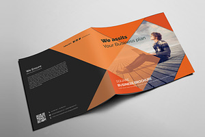 Bi-fold Square Brochure