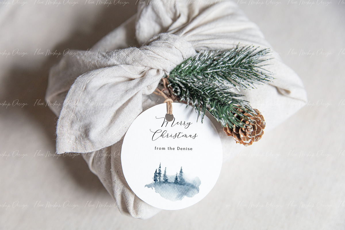 Christmas Round Gift Tag Mockup, a Product Mockup by ILoveMockupDesign (Photo 6 of 9)