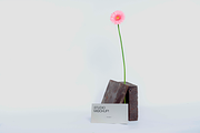 FLOWER INVITATION MOCKUP, a Graphic by Le Studio Mockup (Thumbnail 4 of 4)