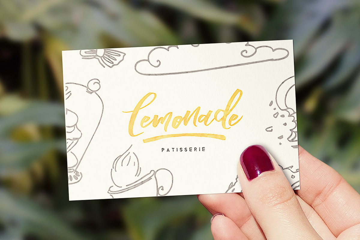 Blomming - Brush Font preview 8