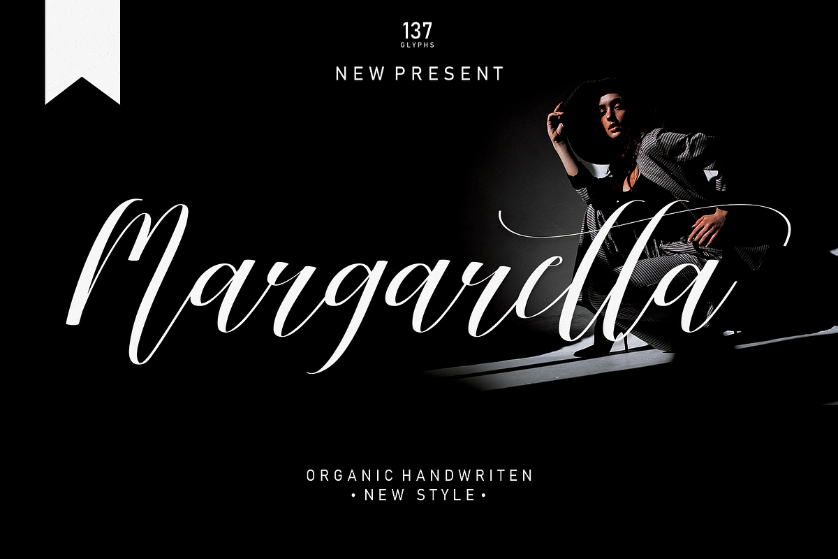 Beautiful Font Bundles Collections, a Script Font by Scratchones (Photo 4 of 24)