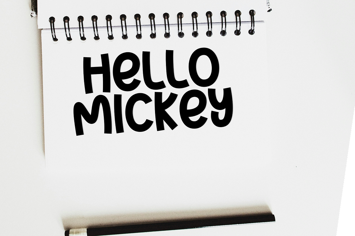 Smart Thinker, a Serif Font by InermediaSTUDIO (Photo 4 of 8)