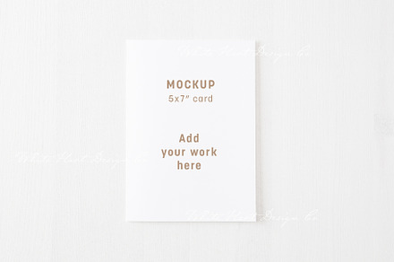 Minimal 5x7" card mockup