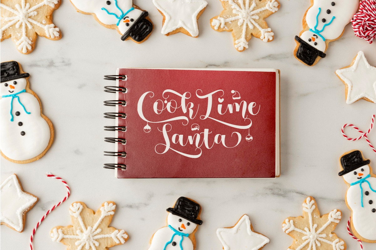 ChrisMaster - Script with Extras, a Script Font by Gilar Studio (Photo 9 of 10)