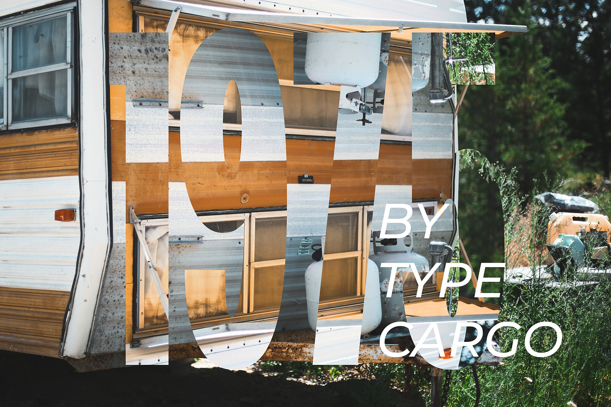 CAMP Display Font preview 5