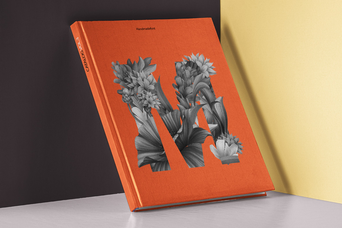 Wacomka Flowers Font, a Font by Handmadefont (Photo 8 of 10)
