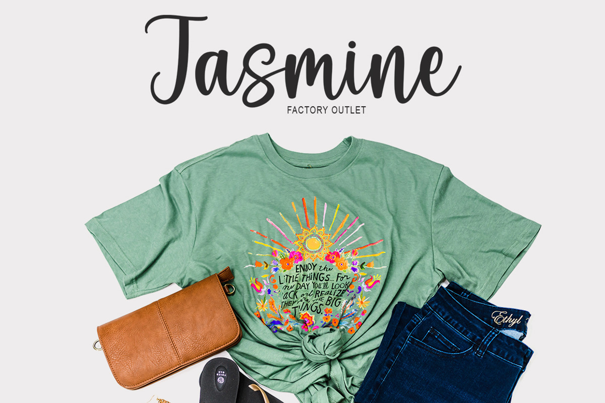 Marilyn Script, a Script Font by Bosstype Studio (Photo 6 of 8)