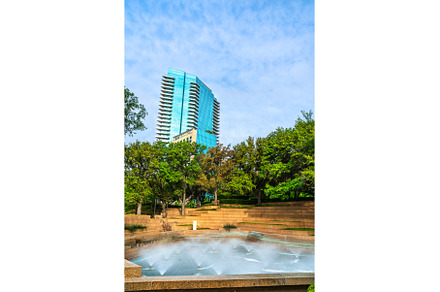 Fort Worth Water Gardens in Texas, an Architecture Photo by Leonid Andronov