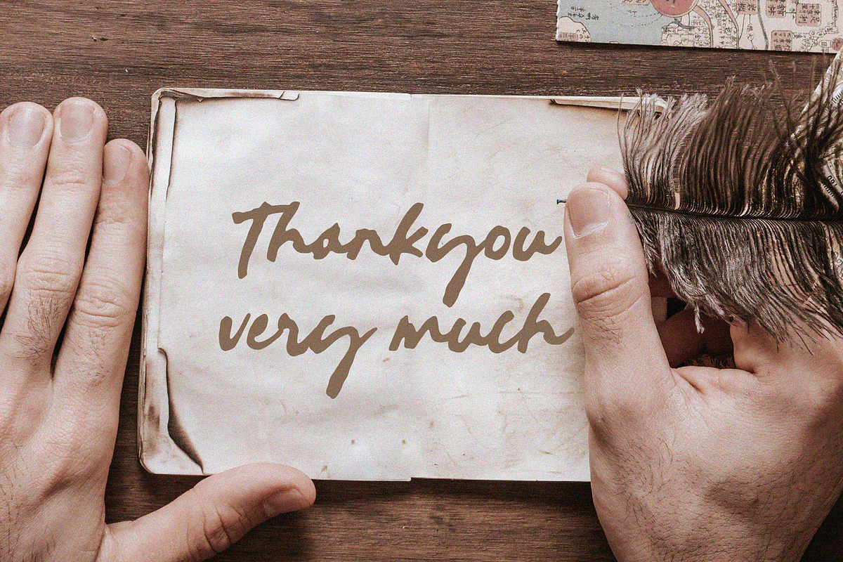 Scratch Handwritten Font, a Handwritten Font by Timurtype (Photo 7 of 7)