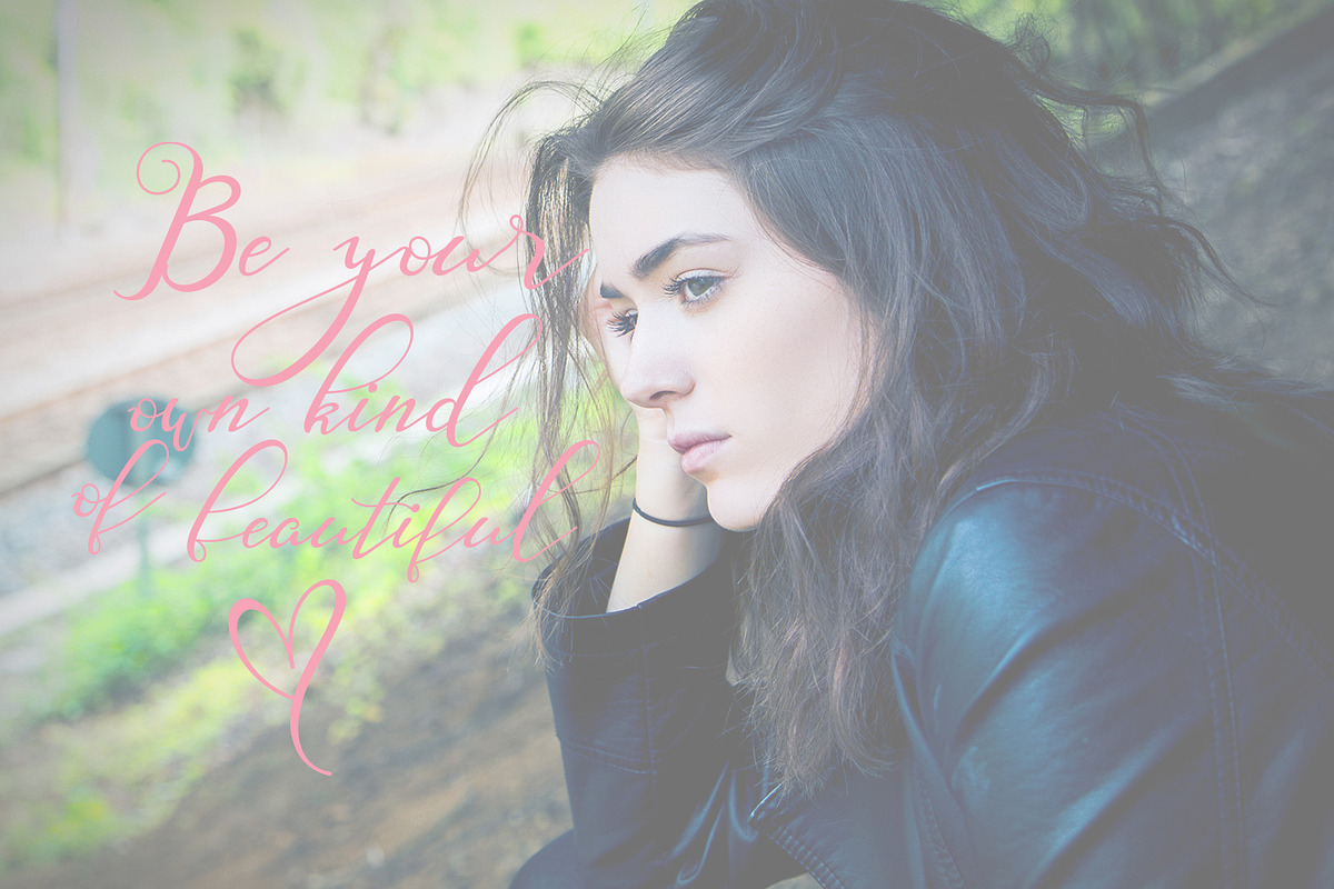 Nazeefa Script Font (30% OFF) preview 2