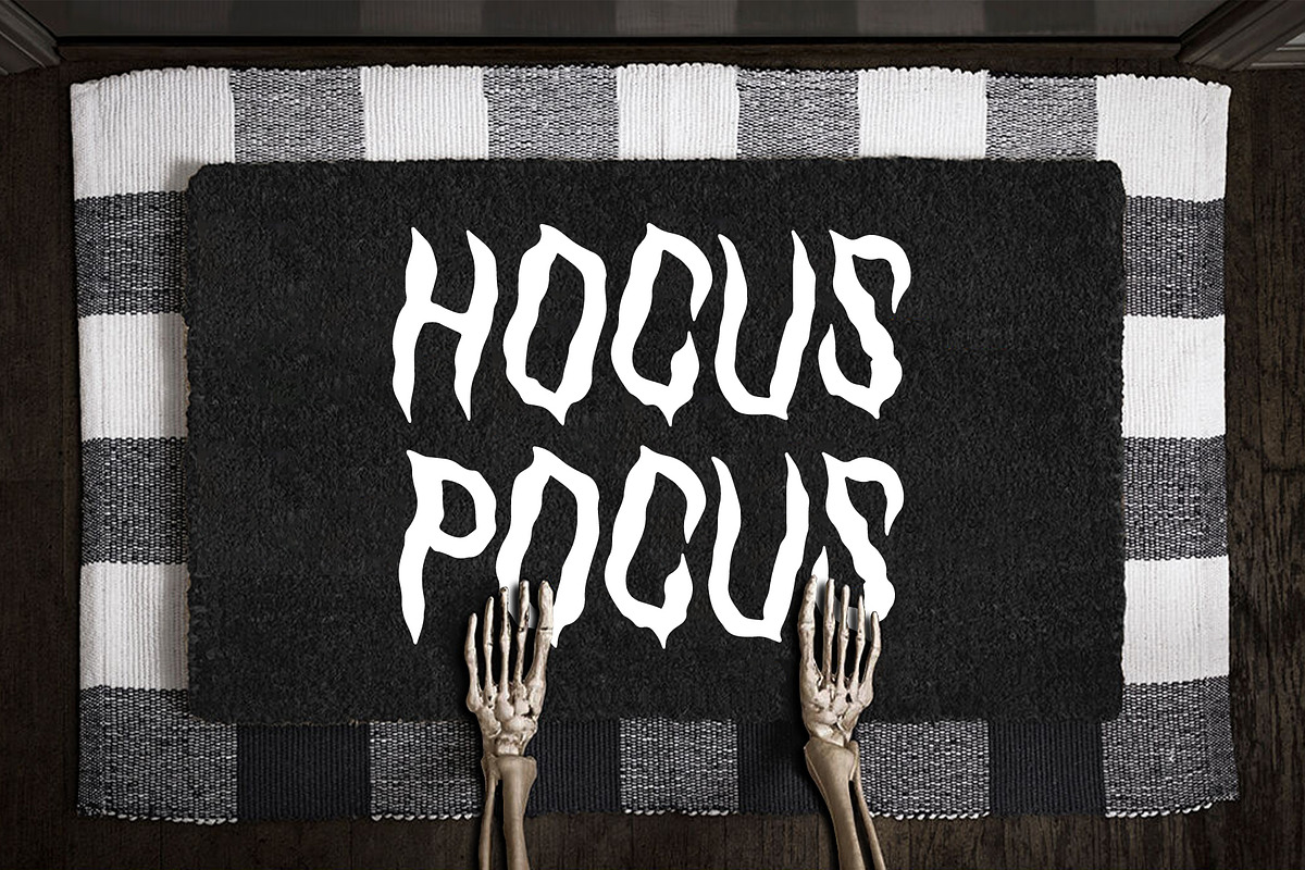 HalloQueen / Spooky Halloween font, a Handwritten Font by supfonts (Photo 5 of 7)
