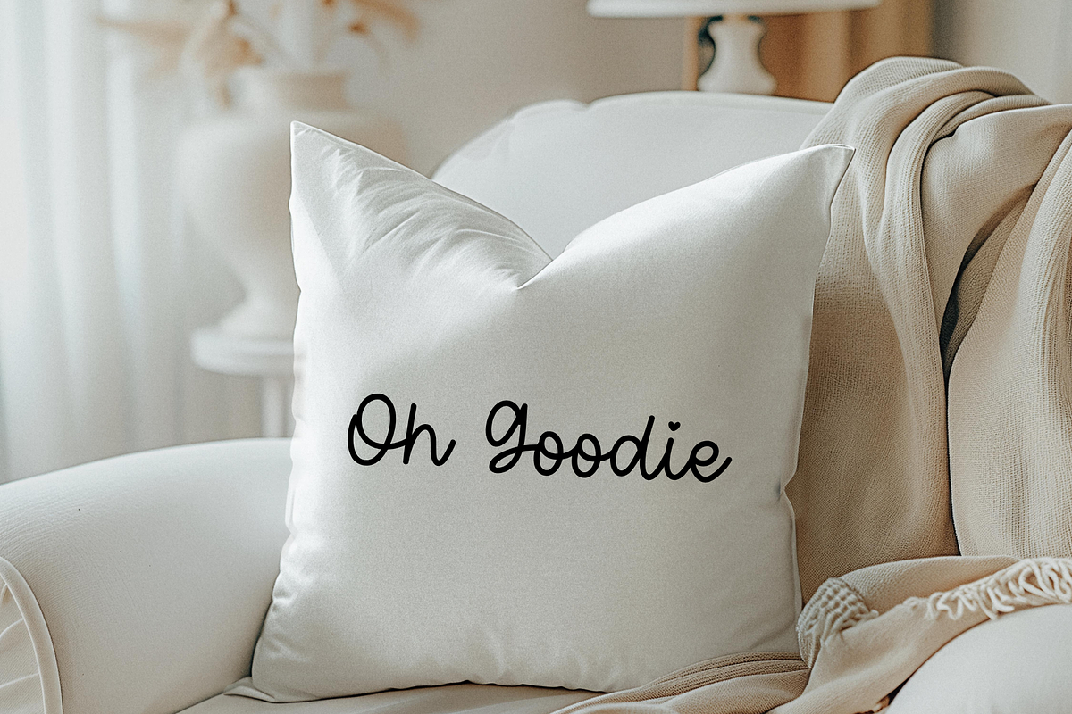 Kindred Spirit, a Script Font by Sofia Skoog (Photo 10 of 10)
