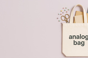 Tote bag with stationery and pastel, a Photo by Dvoevnore photos
