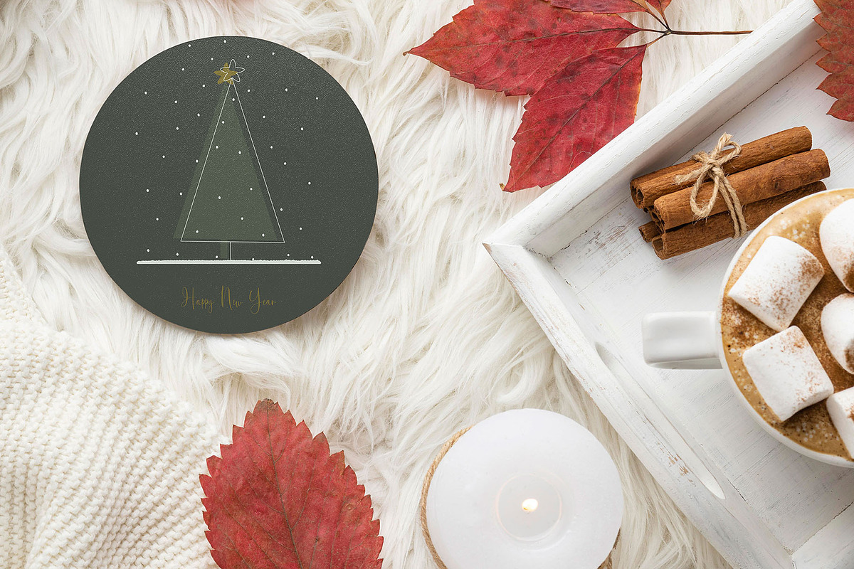 Christmas tree, an Illustration by Julia Martyshkina (Photo 3 of 10)