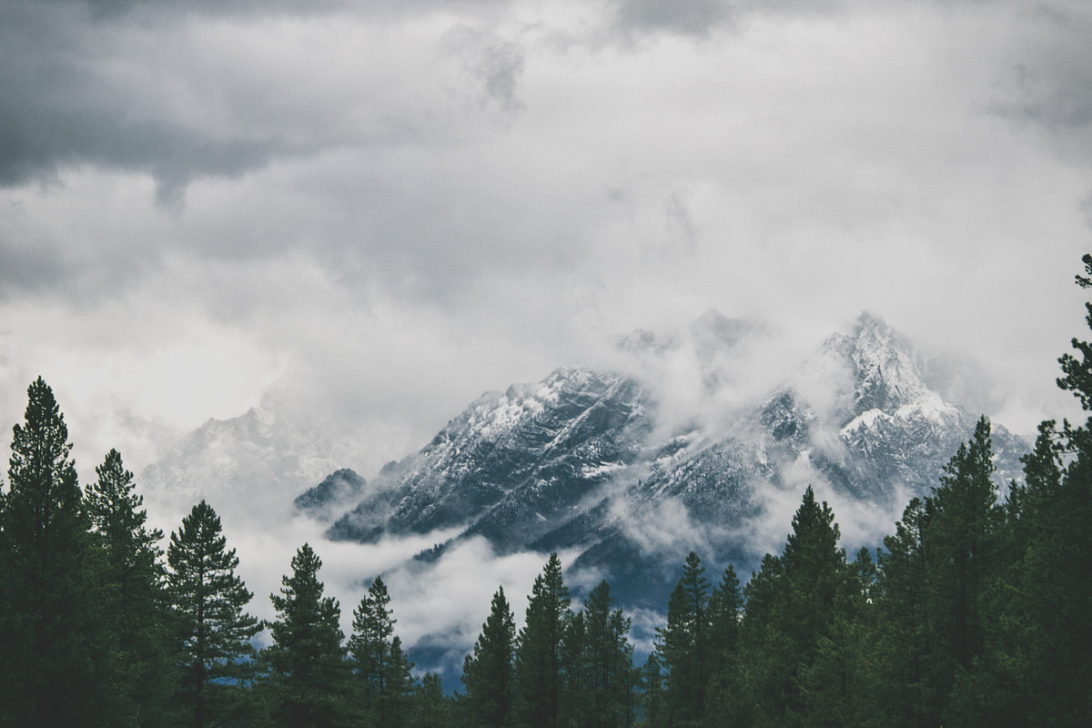 Snowy morning on the mountain top, a Photo by tiffany.mueller (Photo 1 of 2)