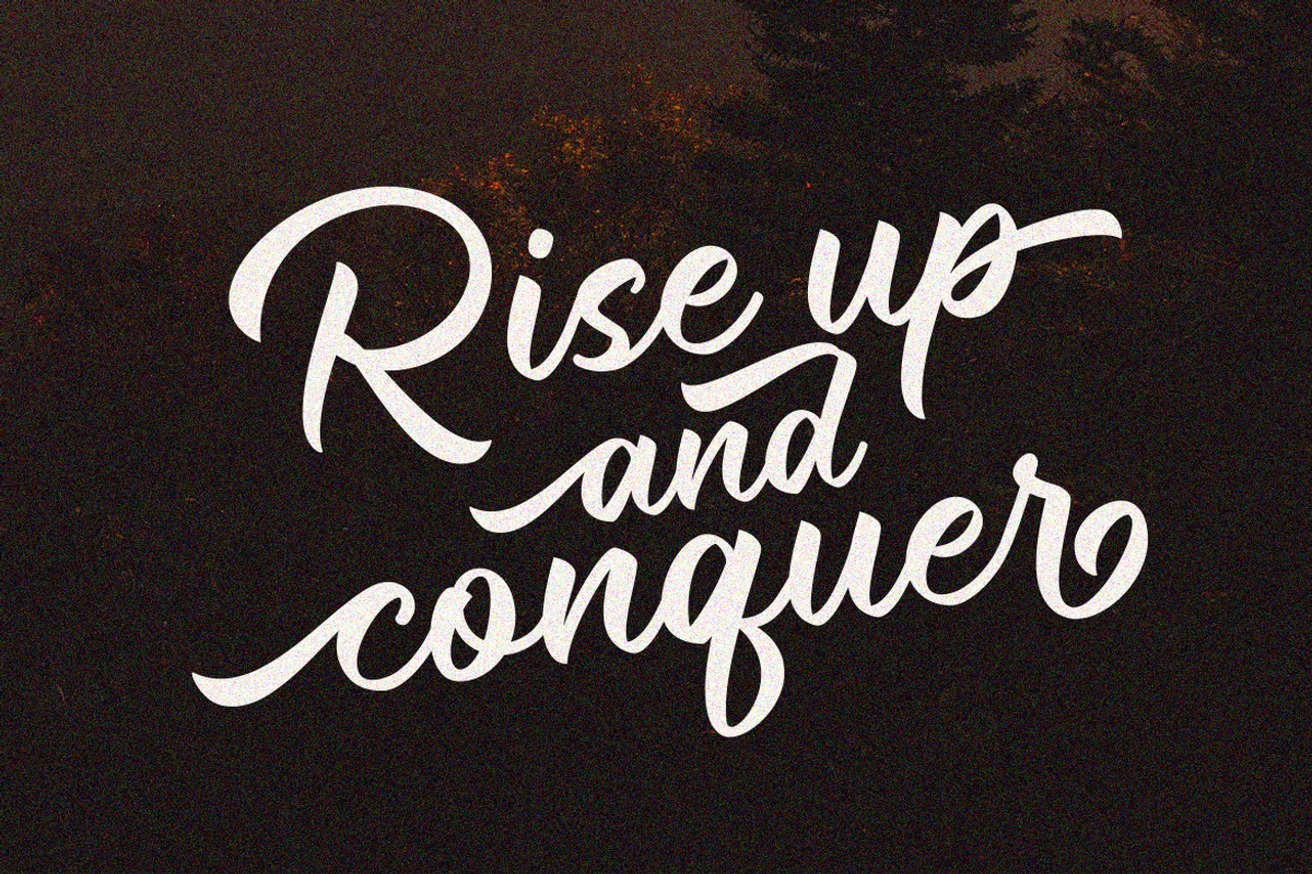 Quantum - Handlettering Font, a Script Font by Mayofont (Photo 4 of 9)