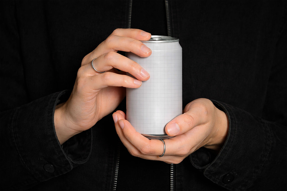 Bevarage Soda Can Mockup, a Packaging Mockup by Templeste (Photo 3 of 3)