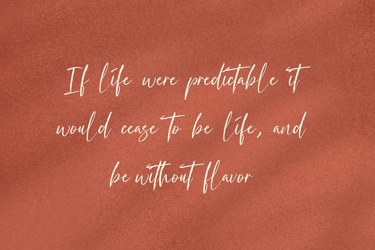Shaquila Handwritten Font, a Script Font by Lythcreative (Photo 5 of 8)