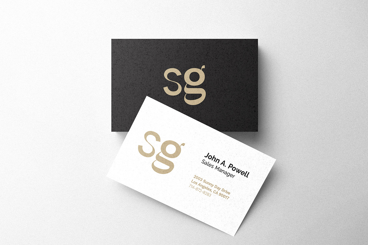 Grandeurs Modern Display Serif Font, a Serif Font by UICreative (Photo 2 of 12)
