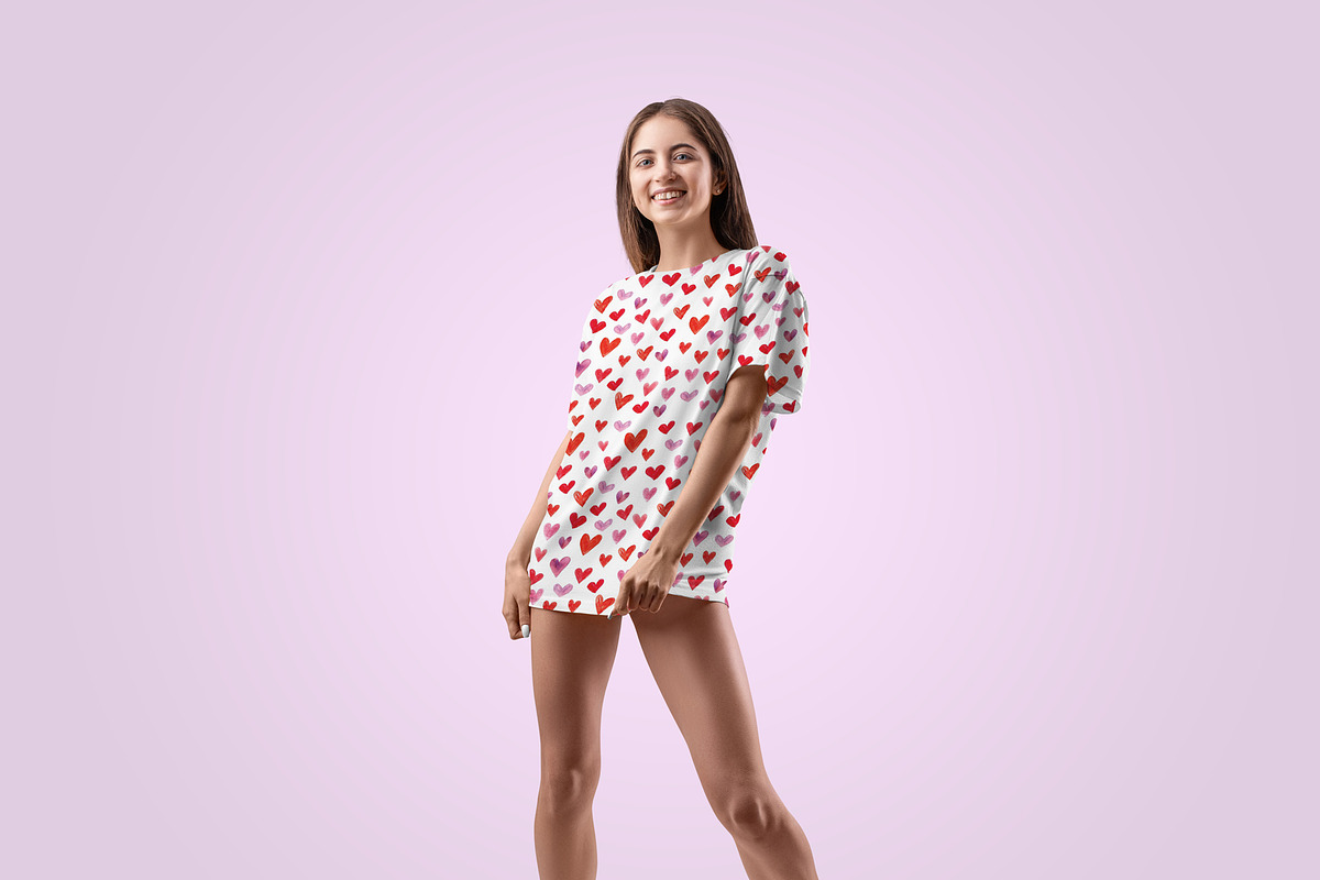 7 Mockups Woman T-Shirt Oversize, a Product Mockup by PSD Market (Photo 9 of 11)