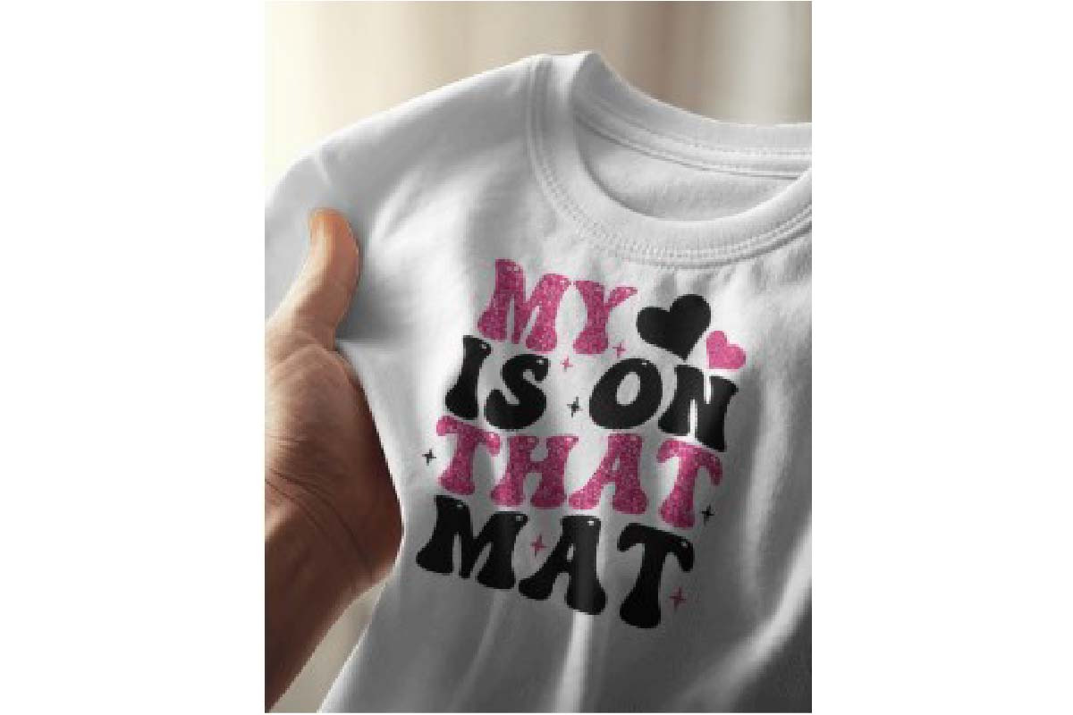 Cheer Mom T-Shirt Design SVG PNG, an Object Graphic by EllaMaiyaali (Photo 4 of 7)