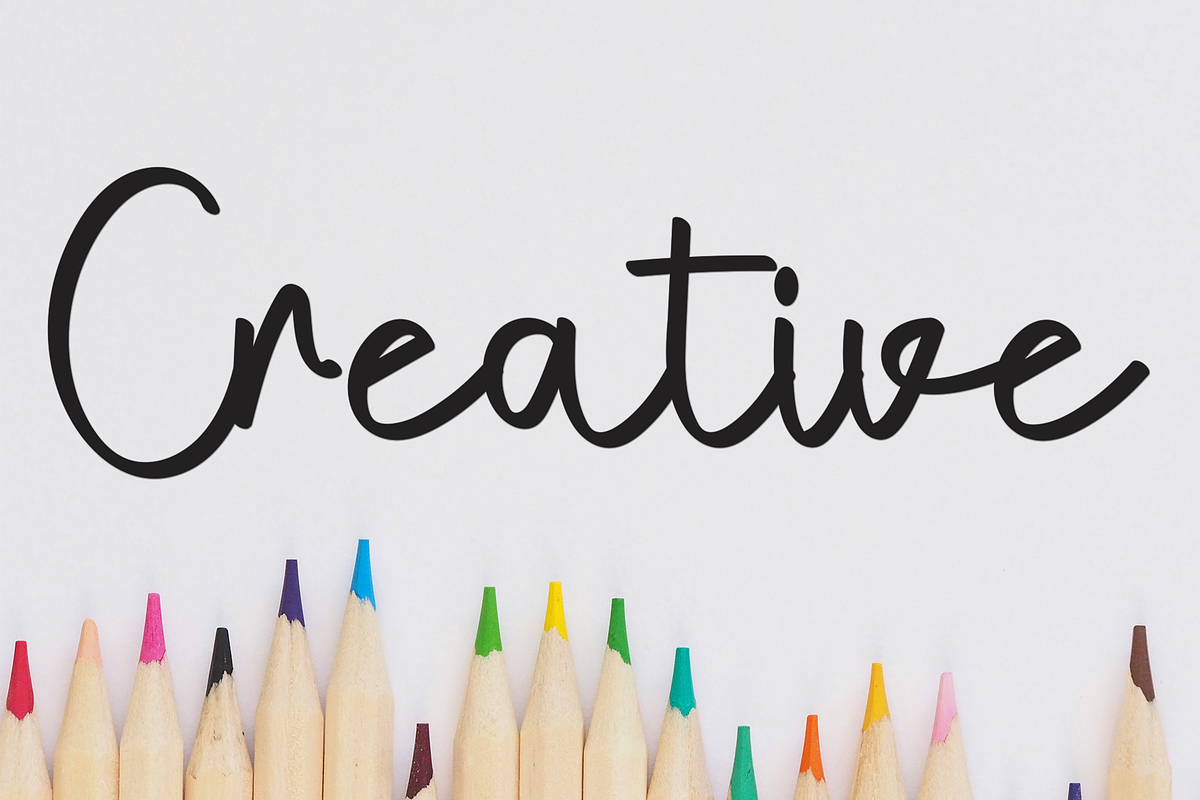 The Sunset, a Handwritten Font by InermediaSTUDIO (Photo 5 of 8)
