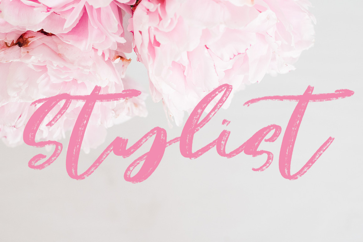 Justify Brush Script Font preview 5